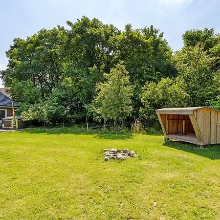 Casa de Férias Lovely In With Wifi