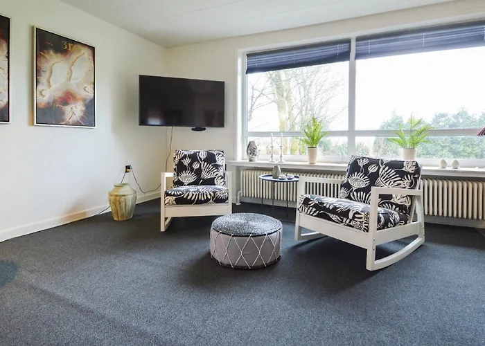 Casa de Férias Lovely In With Wifi